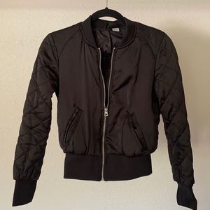Divided puffer jacket